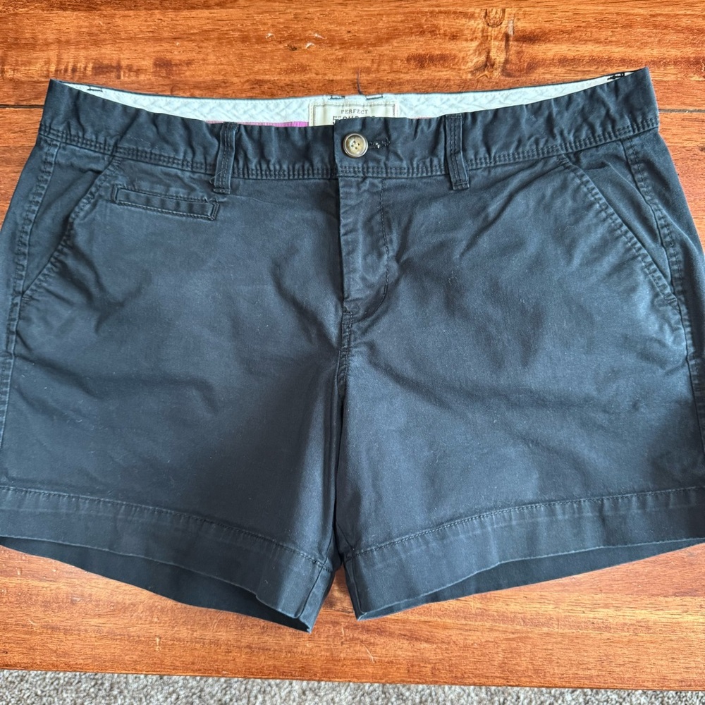 Women’s Black Old Navy Perfect 5” Shorts Size 12